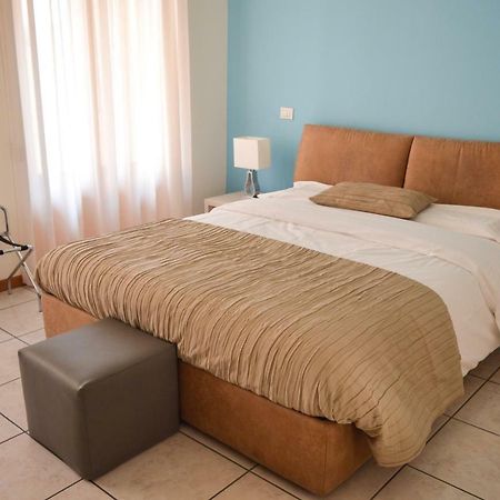 La Contrada Bed and Breakfast Sarnico Exteriör bild