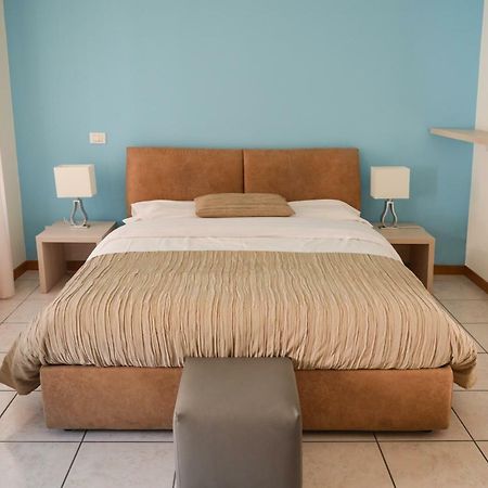 La Contrada Bed and Breakfast Sarnico Exteriör bild