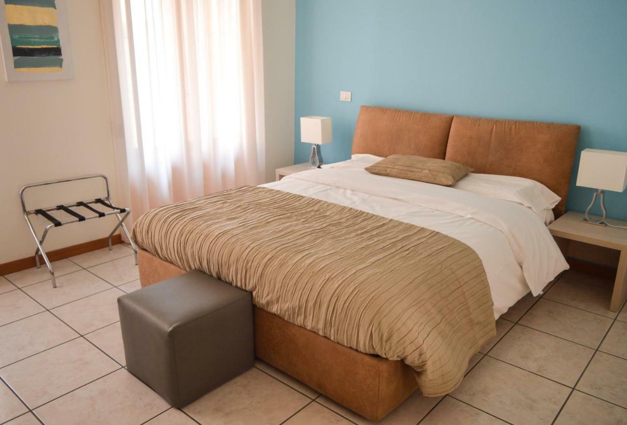 La Contrada Bed and Breakfast Sarnico Exteriör bild